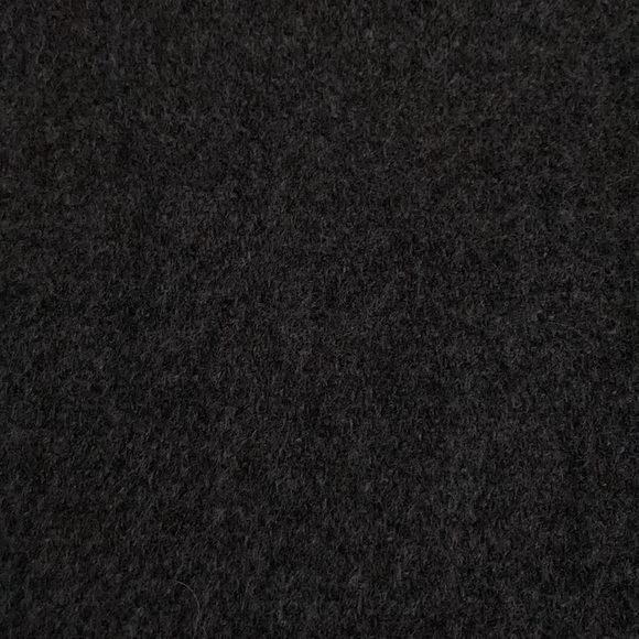 Beautiful Cashmillion Gray scarf - Picture 6 of 6